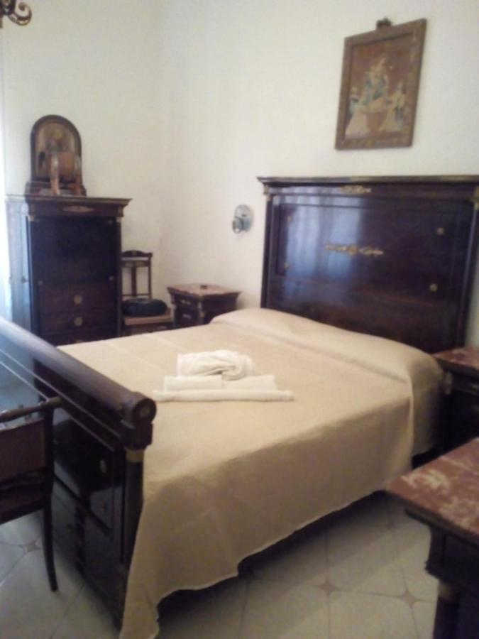 Bed & Breakfast Gran Relais De Charme A.rosbenmar Napels